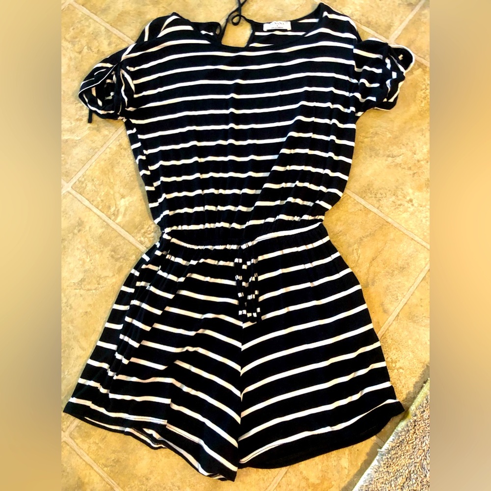 Shorts romper, size S, black/white